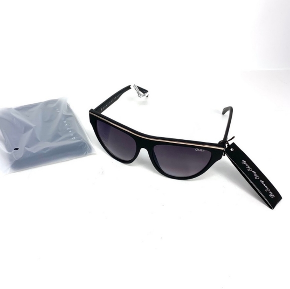 QUAY AUSTRALIA FLIGHT RISK Sunglasses⭐Host Pick!⭐ - Picture 6 of 6